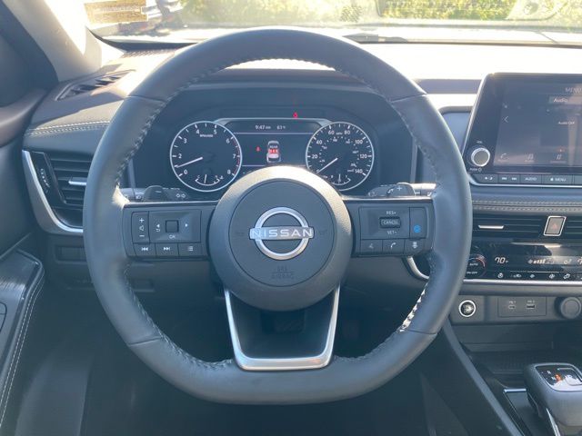 2023 Nissan Rogue SV photo 10