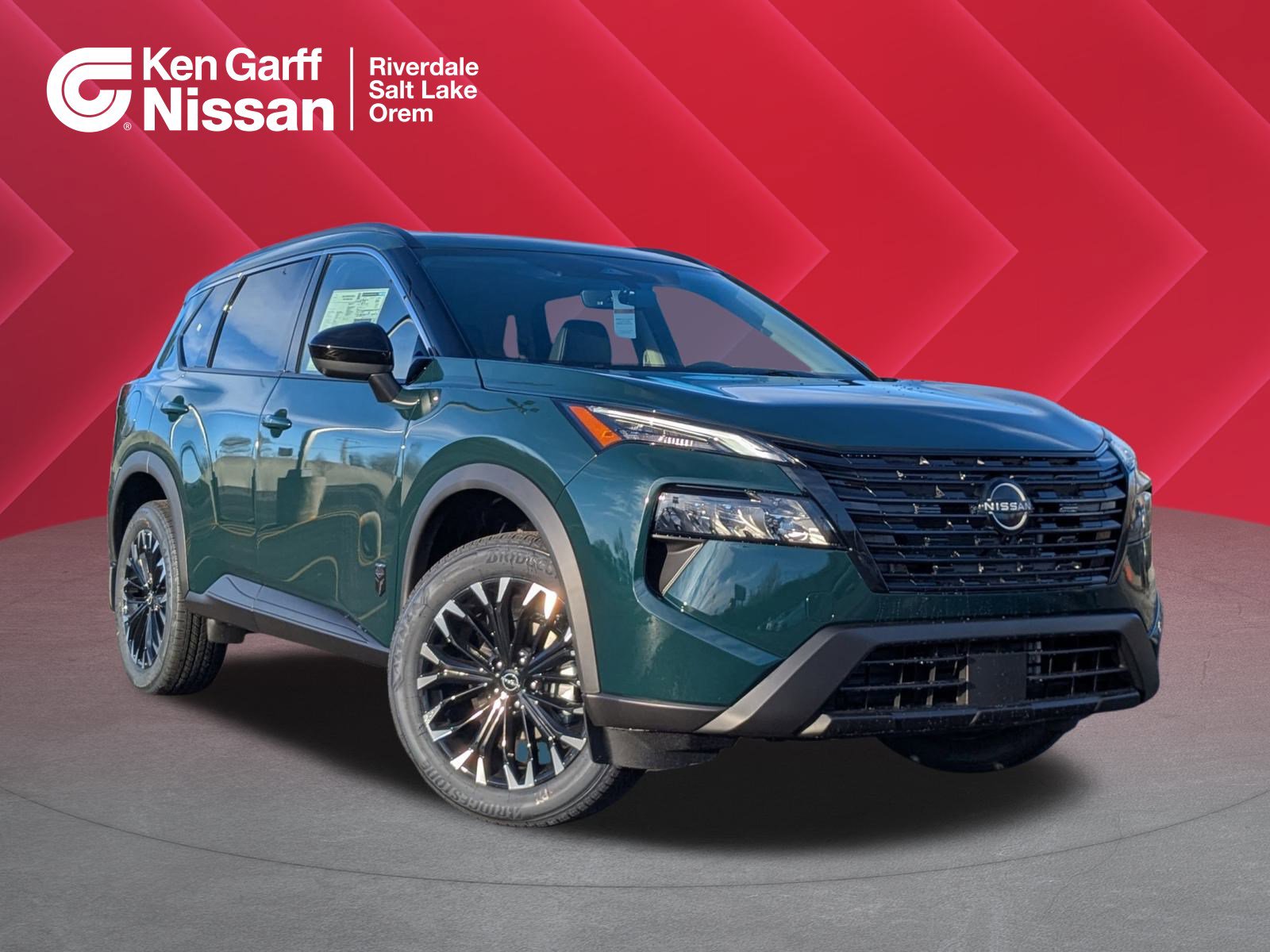 2026 Nissan Rogue Dark Armor's photo