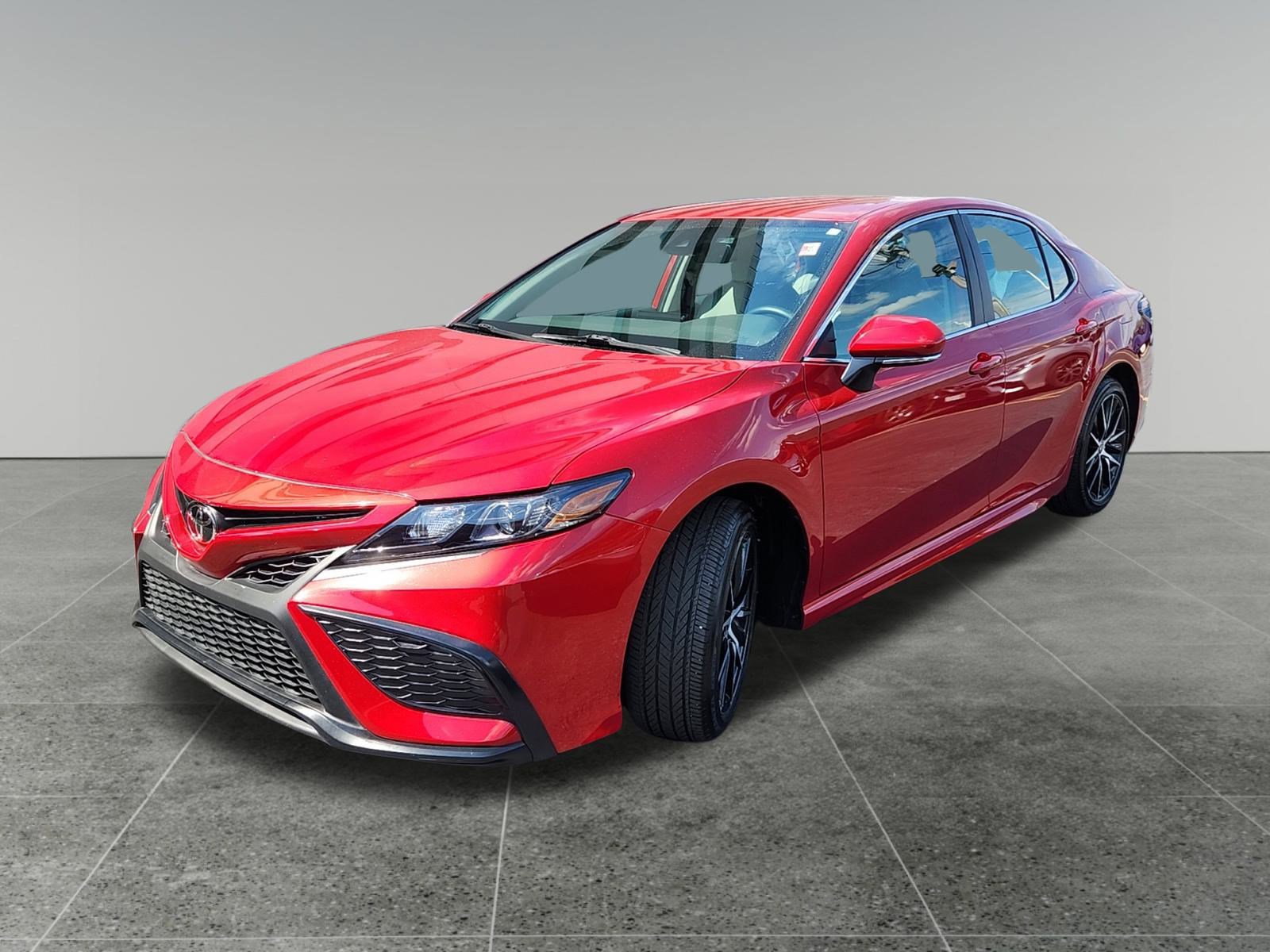 2024 Toyota Camry SE photo 3