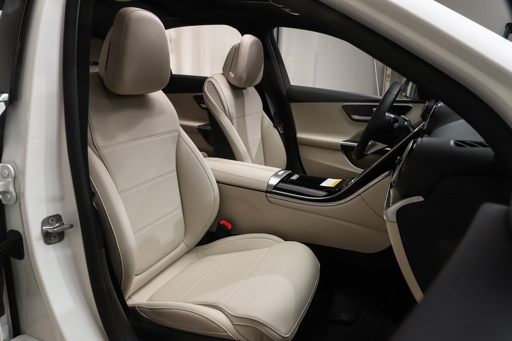 2025 Mercedes Benz C 300 4MATIC photo 10