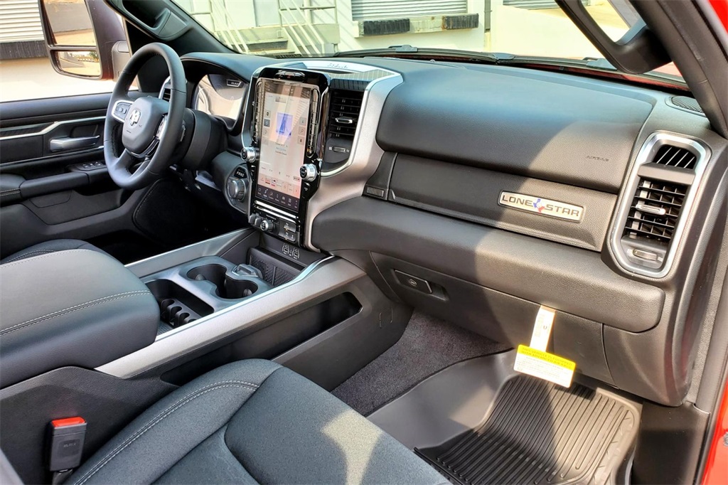 2025 Ram 1500 Big Horn Lone Star photo 11