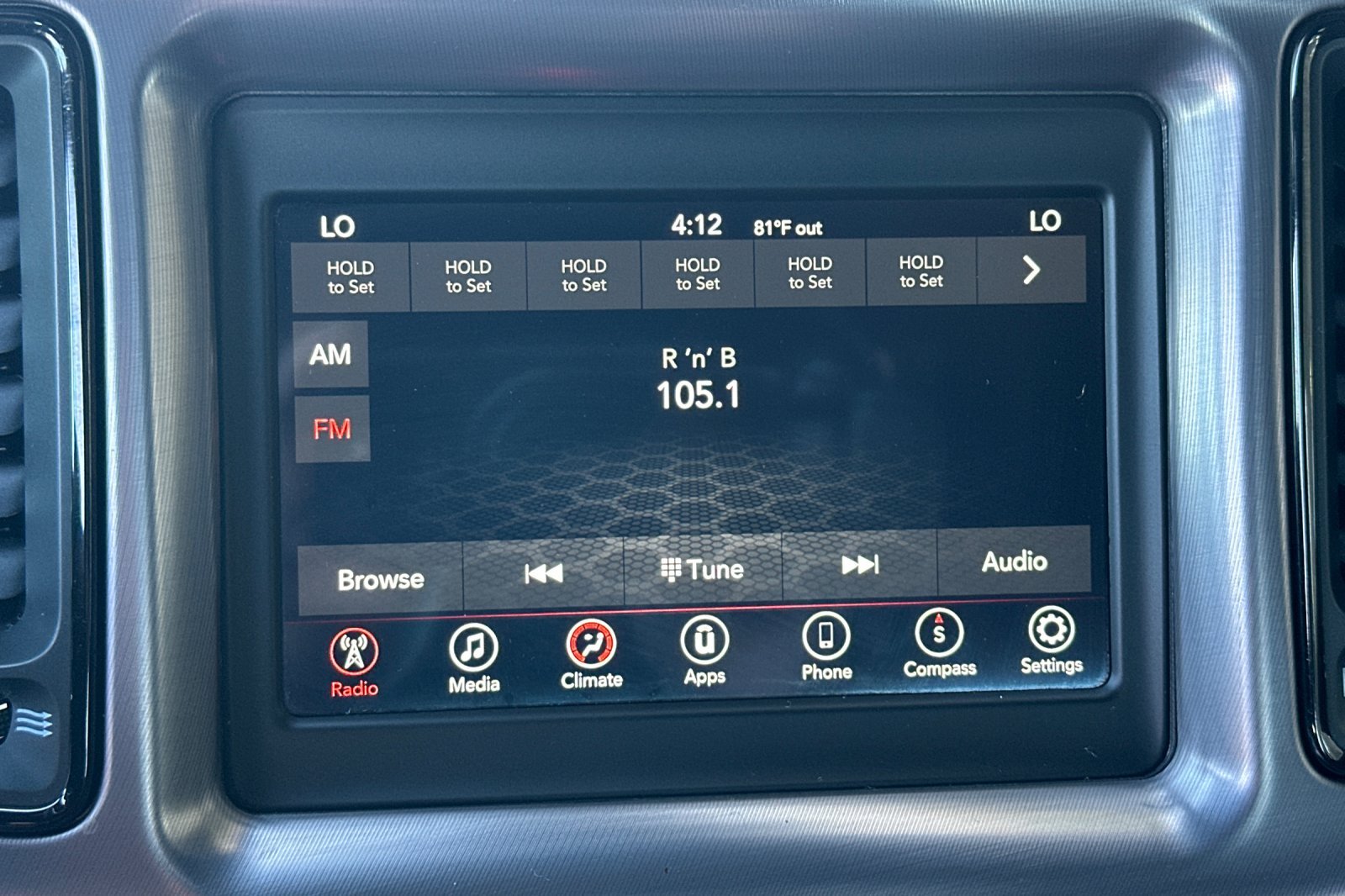 2019 Dodge Challenger SXT photo 17