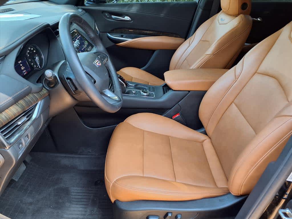 2022 Cadillac XT4 Premium Luxury photo 10