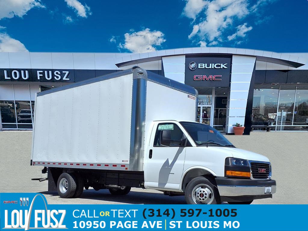 2025 GMC Savana Cutaway Work Van's photo