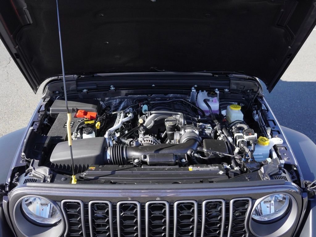 New 2026 Granite Crystal Metallic Clear-Coat Exterior Paint Jeep 4-Door Sport S image 28