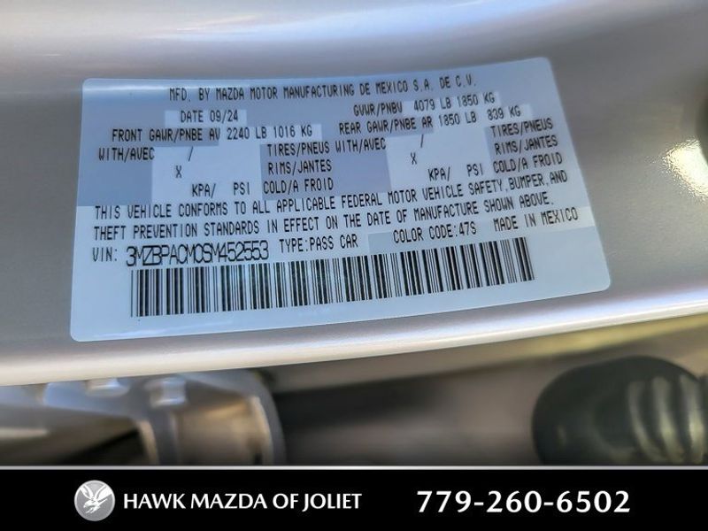 2025 MAZDA MAZDA3 - Image 24