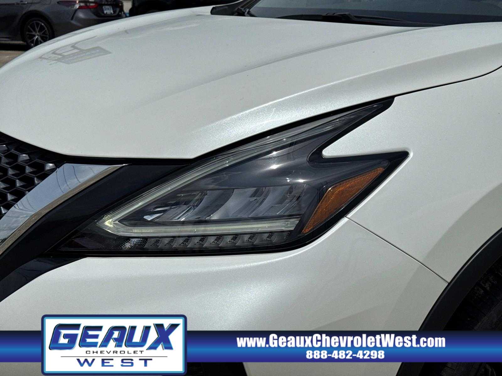 2023 Nissan Murano SL photo 2