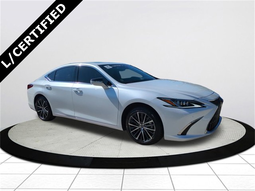 2025 Lexus ES 350's photo