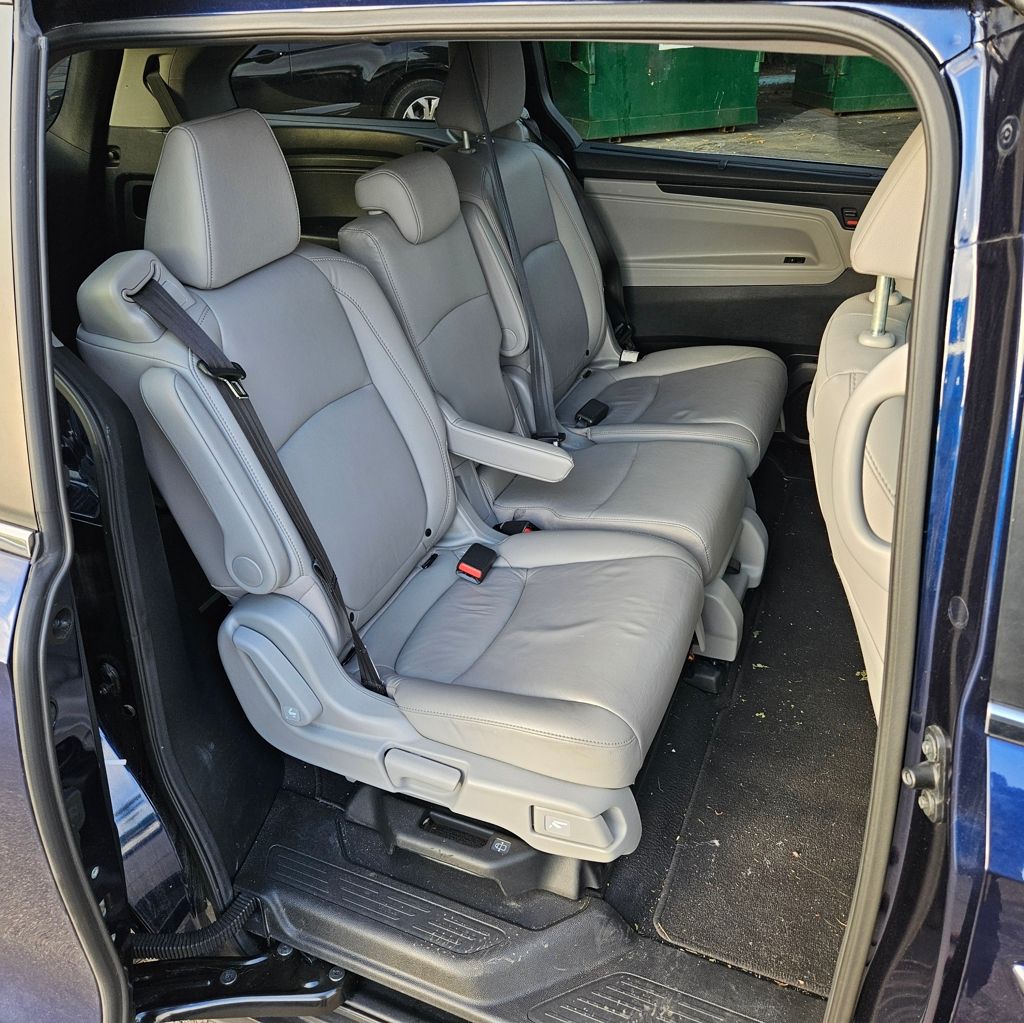 2020 Honda Odyssey EX-L photo 12