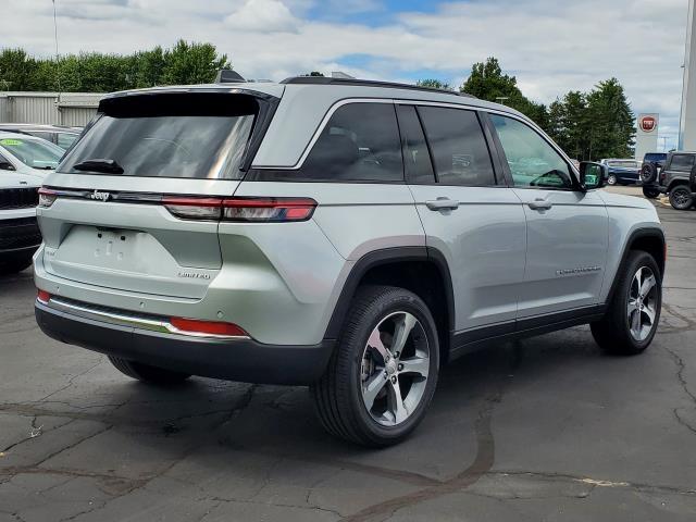 2025 Jeep Grand Cherokee Limited photo 3
