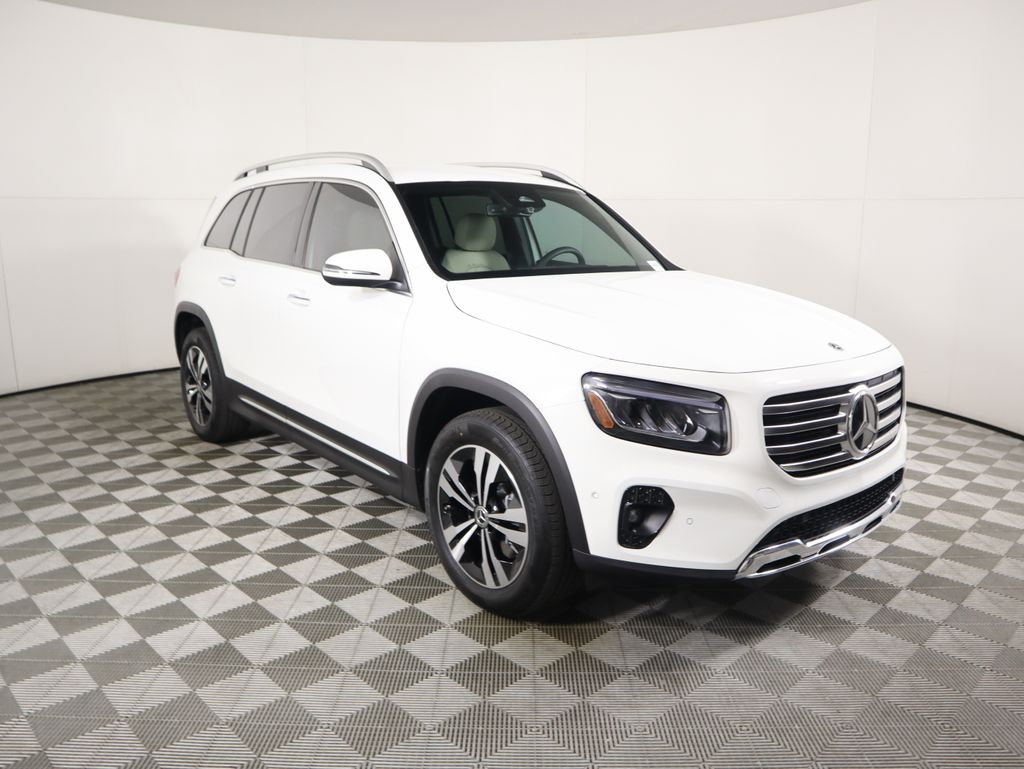 2025 Mercedes Benz GLB 250 photo 3