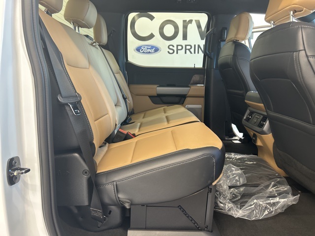 2025 Ford F-350 Lariat photo 36