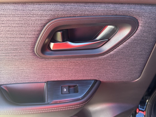 2023 Nissan Rogue SV photo 12