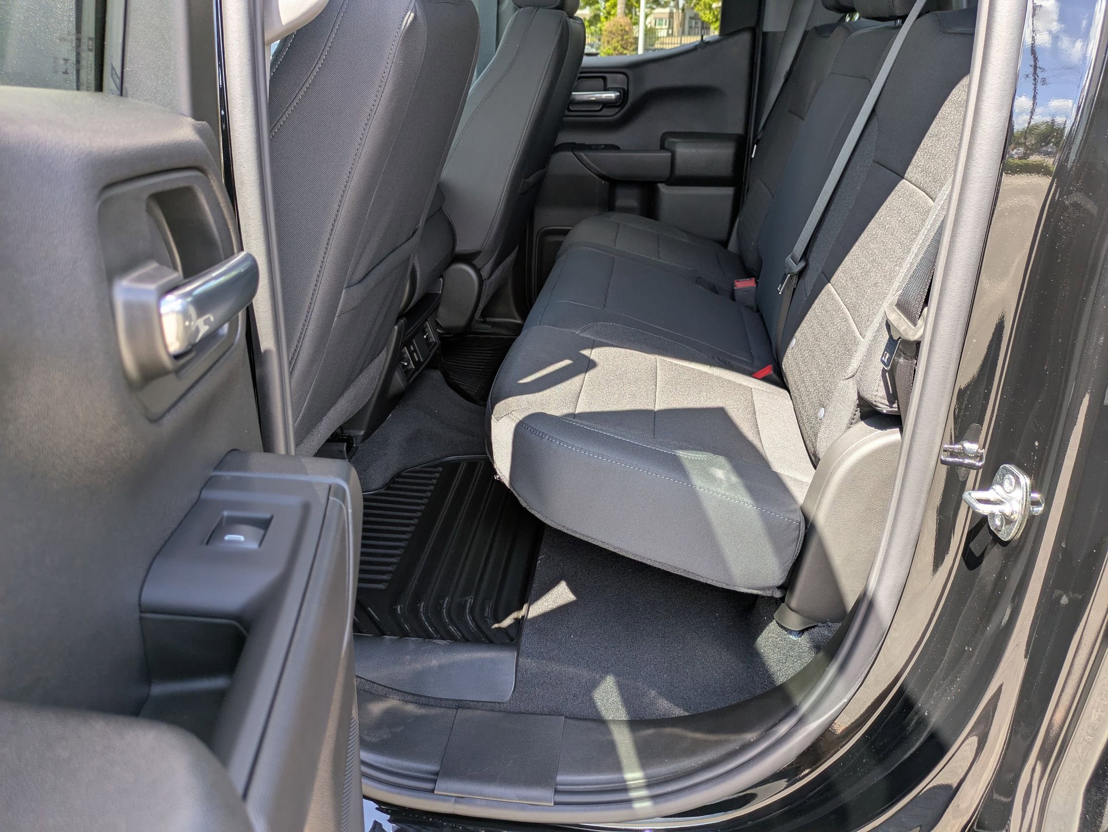 2026 Chevrolet Silverado Custom photo 13