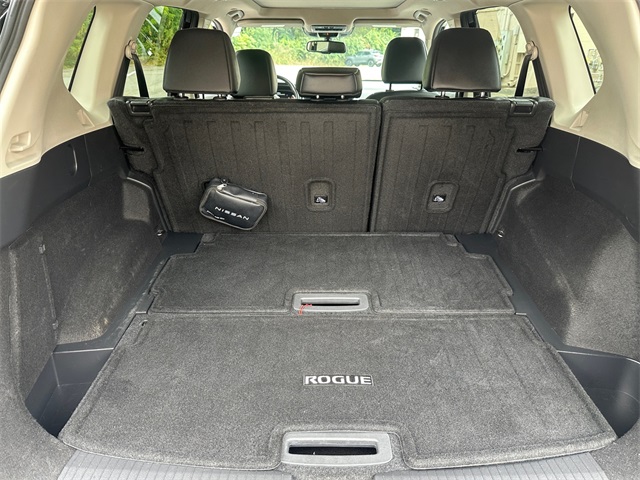 2024 Nissan Rogue SL photo 14