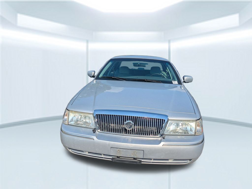 2003 Mercury Grand Marquis GS photo 2