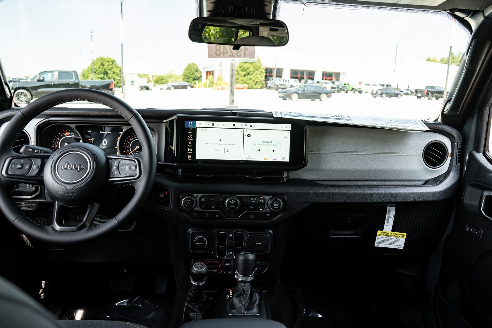 2025 Jeep Wrangler Willys photo 19