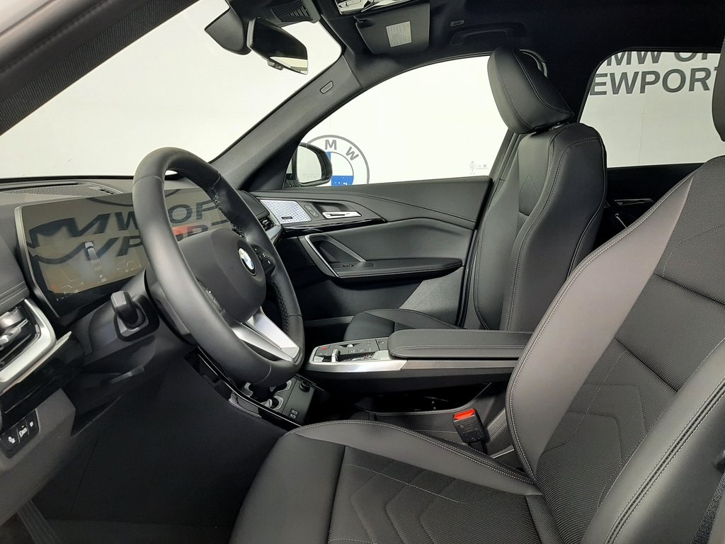 2025 Bmw X1 XDrive28i photo 2