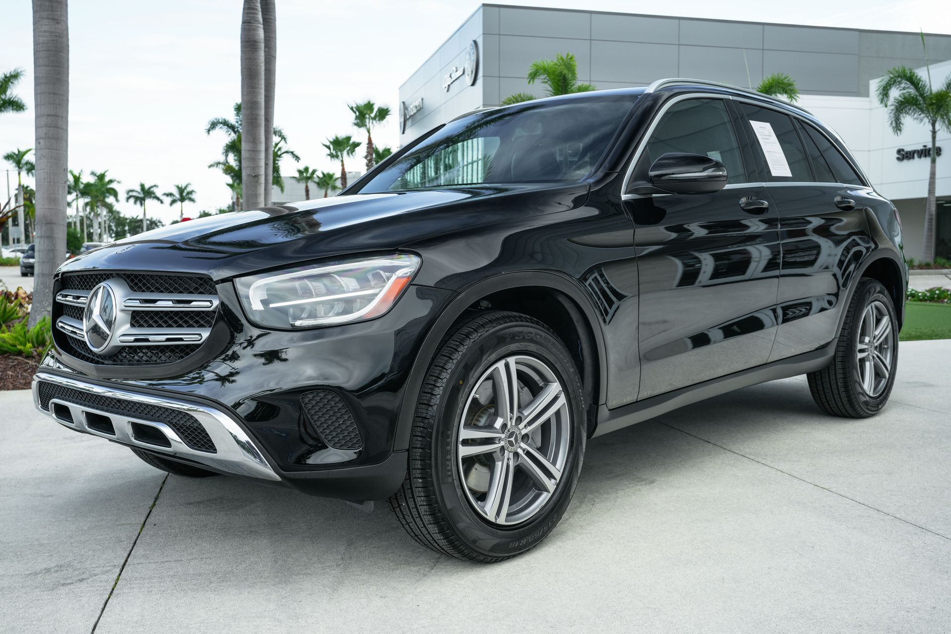 2020 Mercedes Benz GLC 300 photo 3