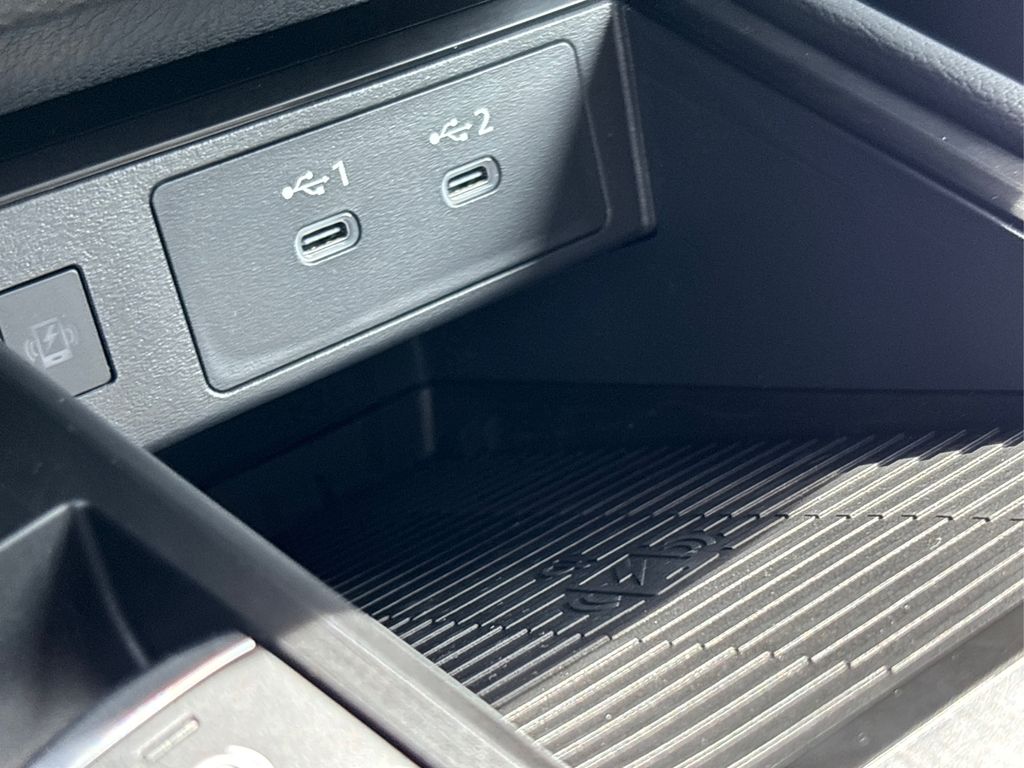 2025 Nissan Kicks SV photo 13