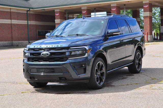 2022 Ford Expedition Limited photo 7
