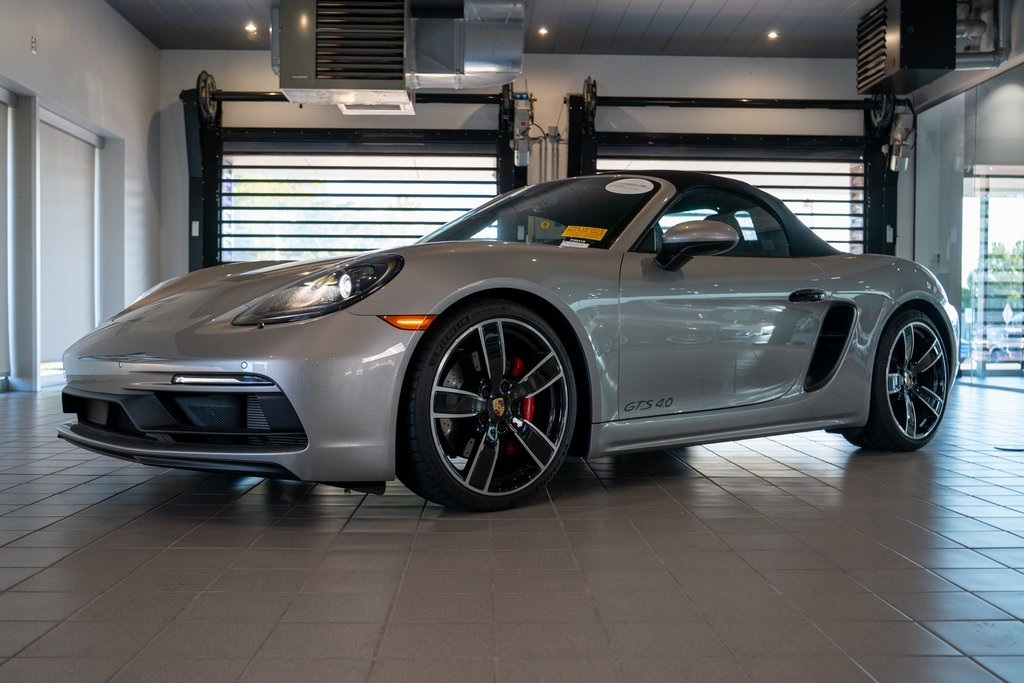 2025 Porsche 718