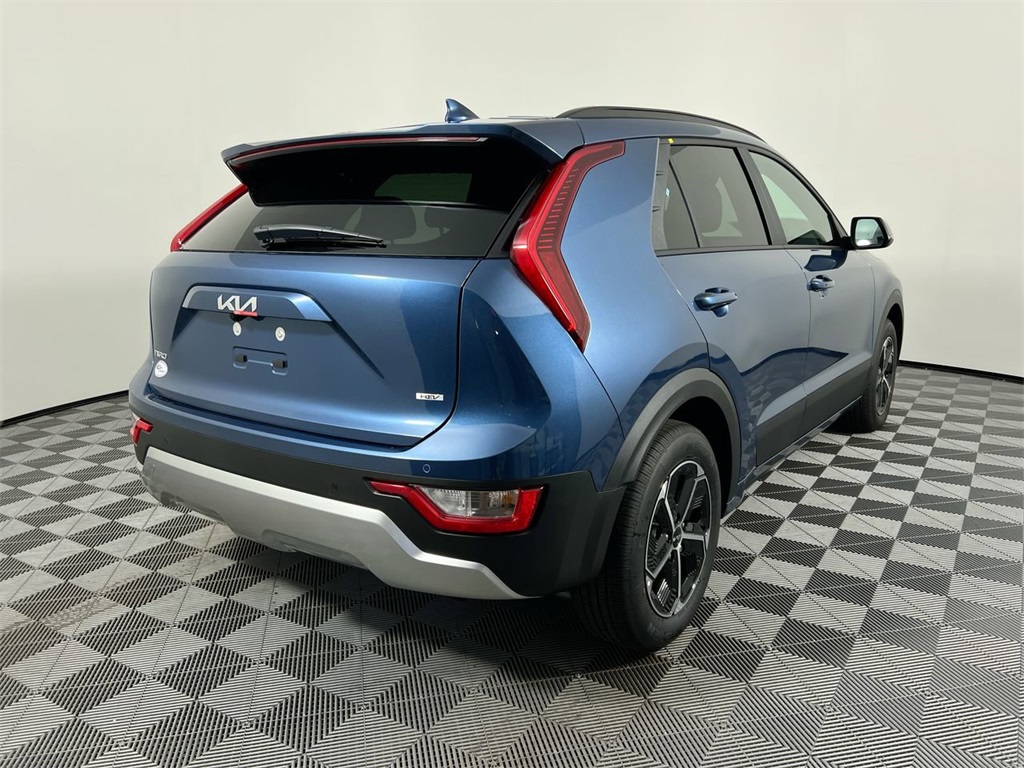 2025 Kia Niro EX Touring photo 2