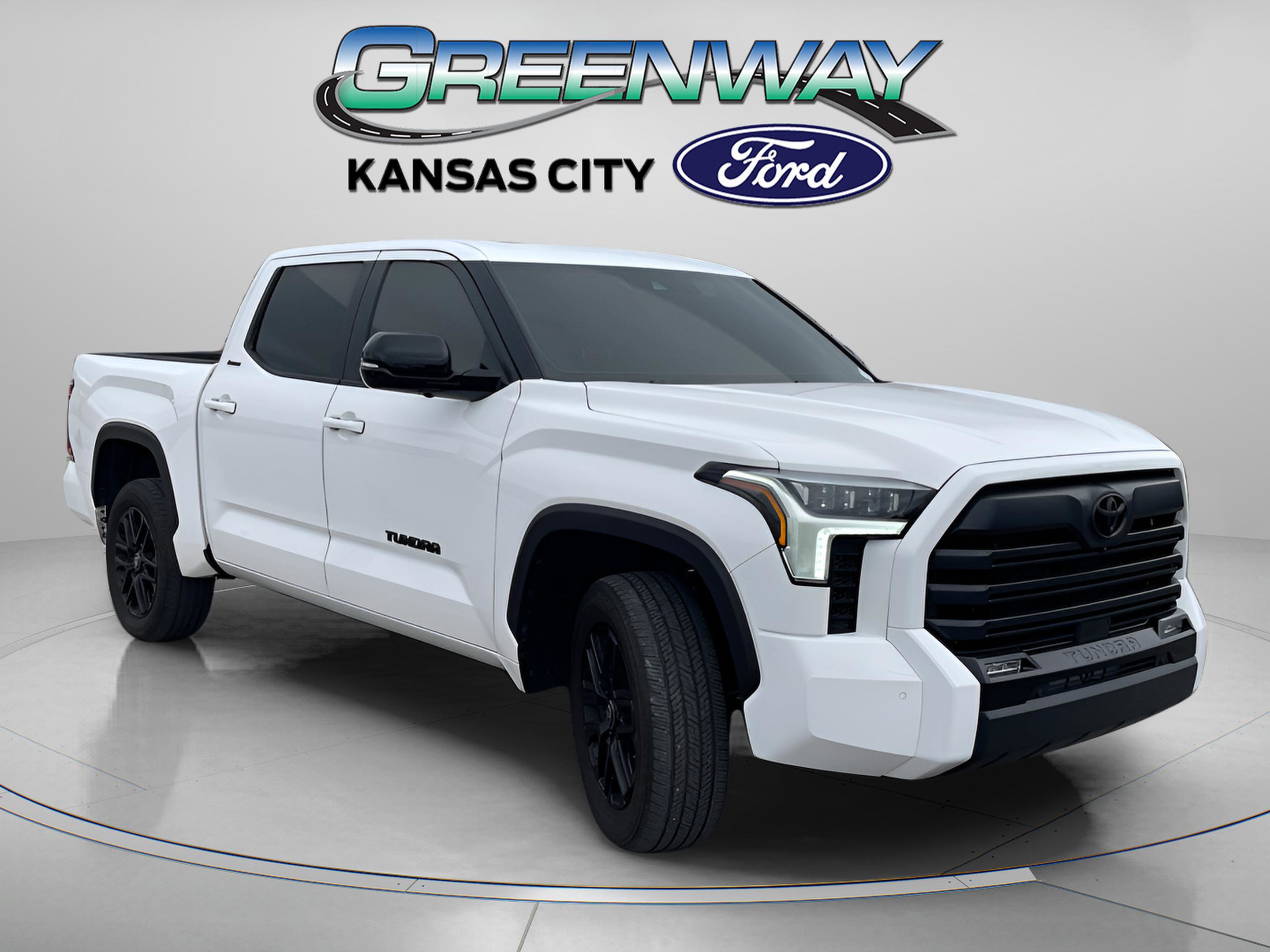 2025 Toyota Tundra Limited's photo