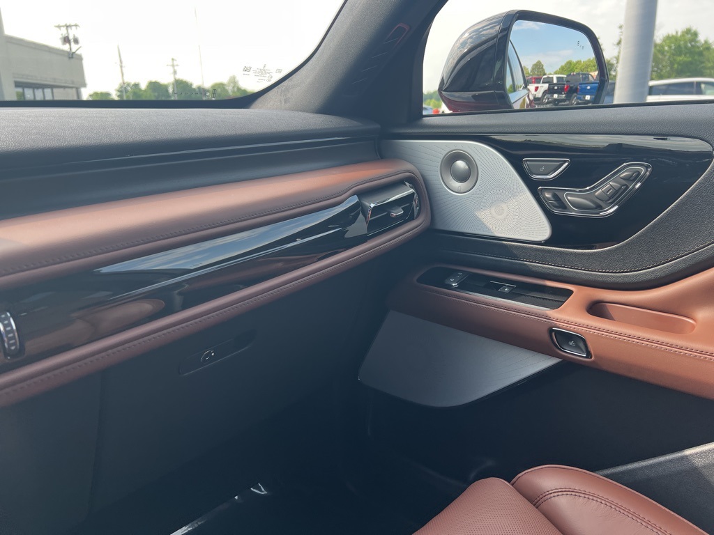 2025 Lincoln Aviator Reserve photo 33