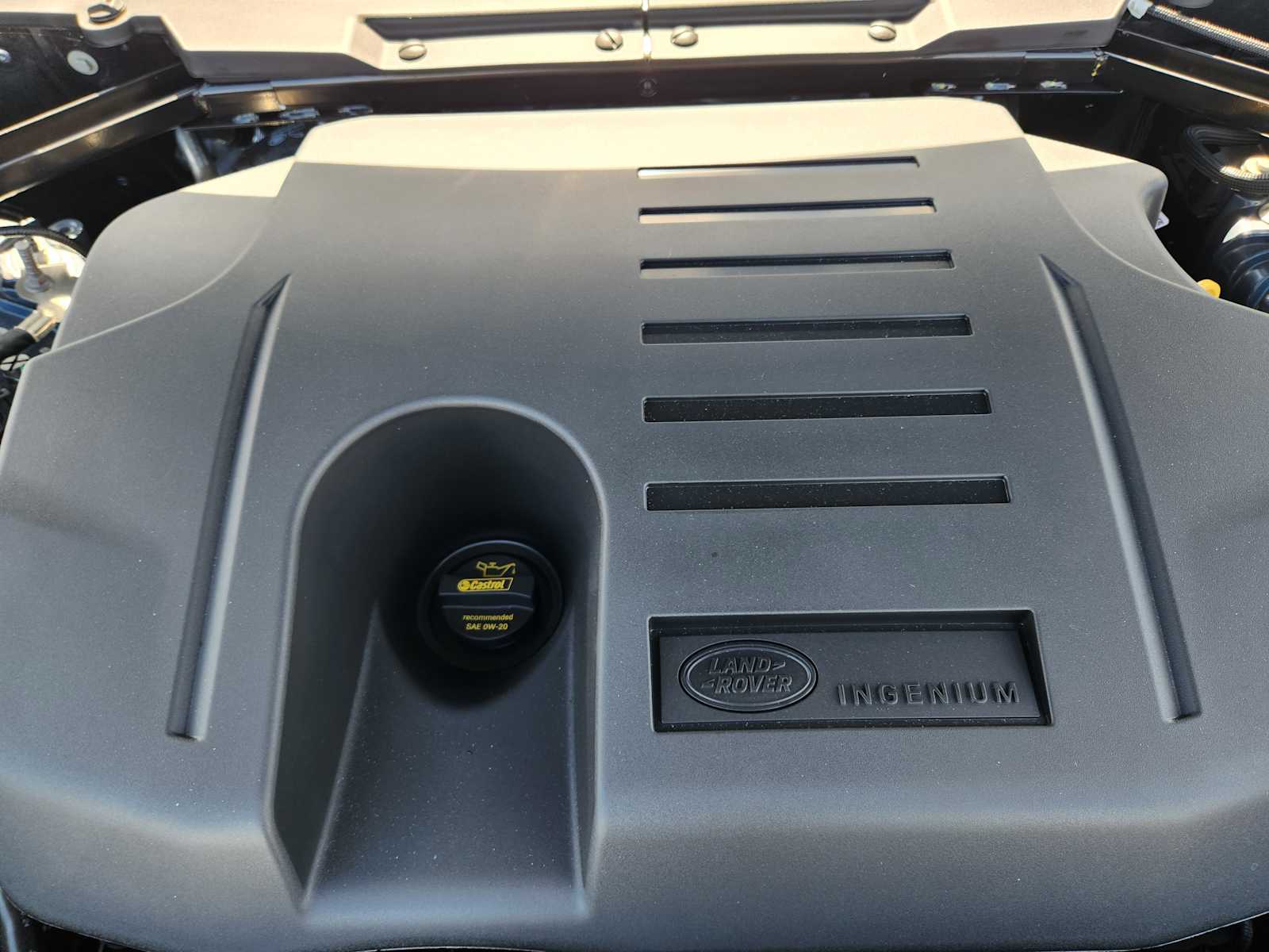 2025 Land Rover Defender 110 S photo 30