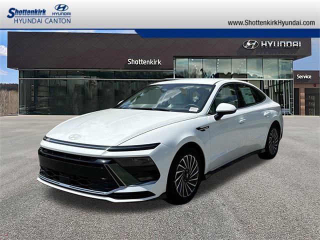 2025 Hyundai Sonata Hybrid SEL's photo