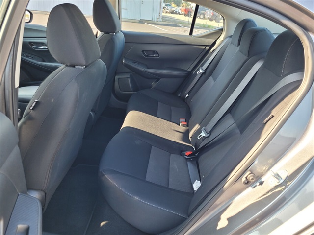 2024 Nissan Sentra SV photo 9