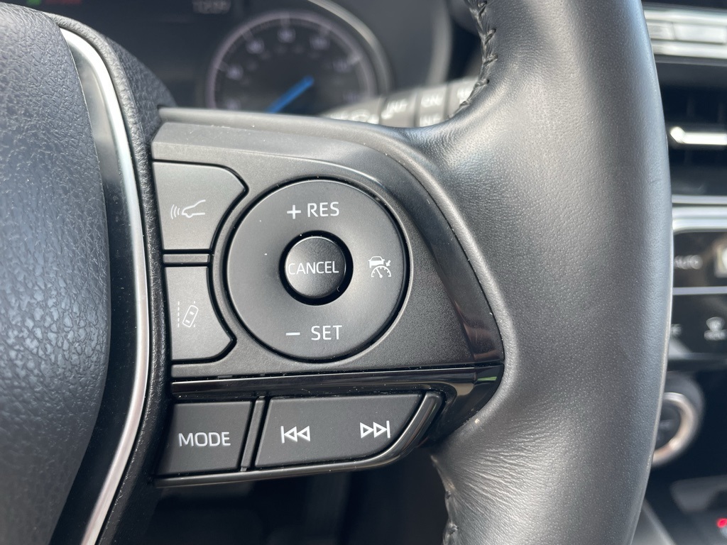 2023 Toyota Venza LE photo 10