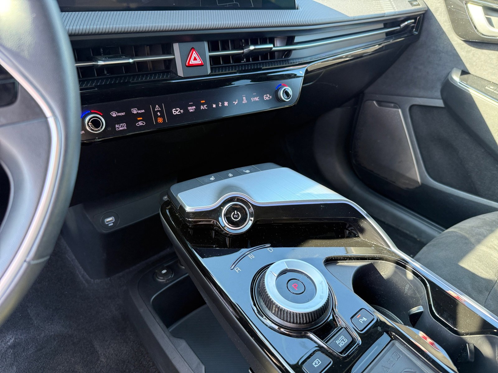 2023 Kia EV6 GT photo 13