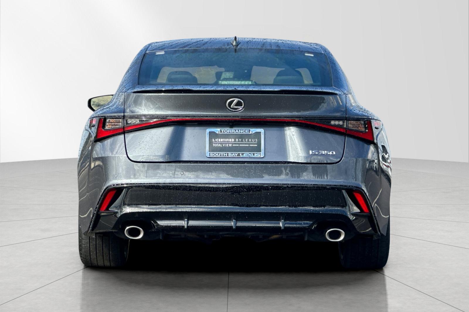 2024 Lexus IS 350 F SPORT photo 4