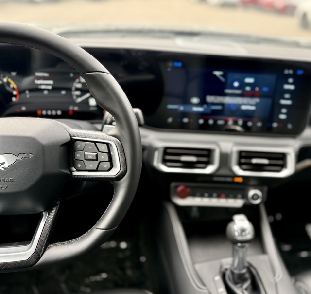 2025 Ford Mustang GT Premium photo 17