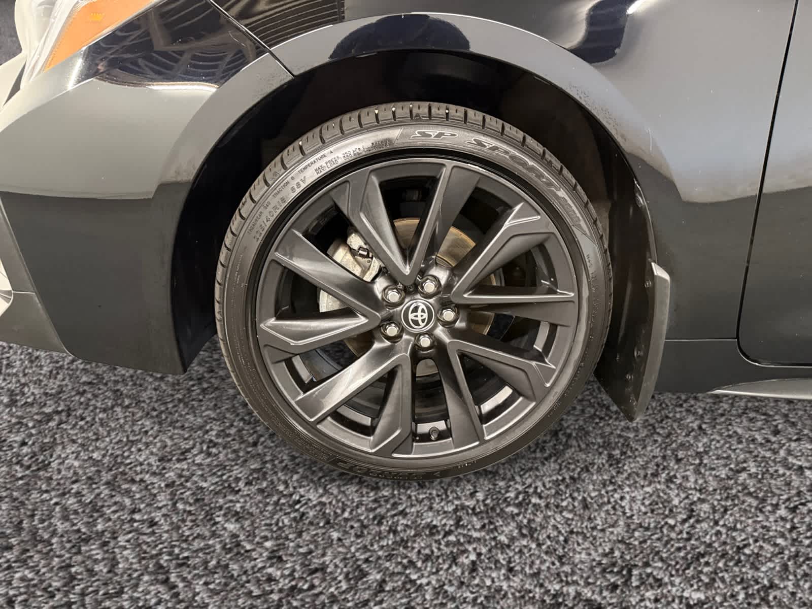 2023 Toyota Corolla SE photo 13