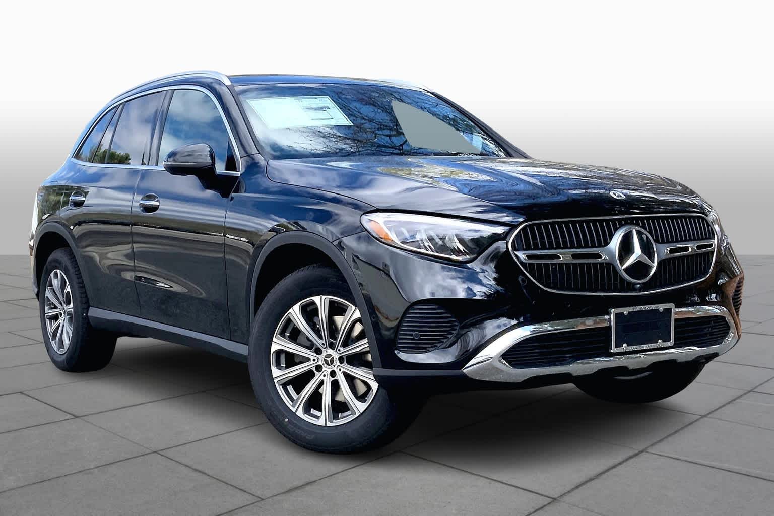 2025 Mercedes Benz GLC 300 4MATIC photo 2