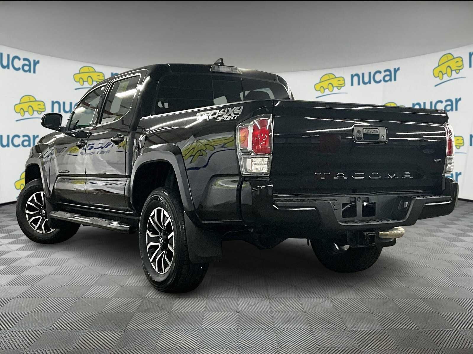 2022 Toyota Tacoma TRD Sport photo 4