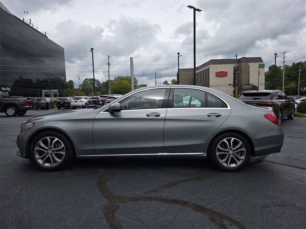 2016 Mercedes Benz C 300 photo 2