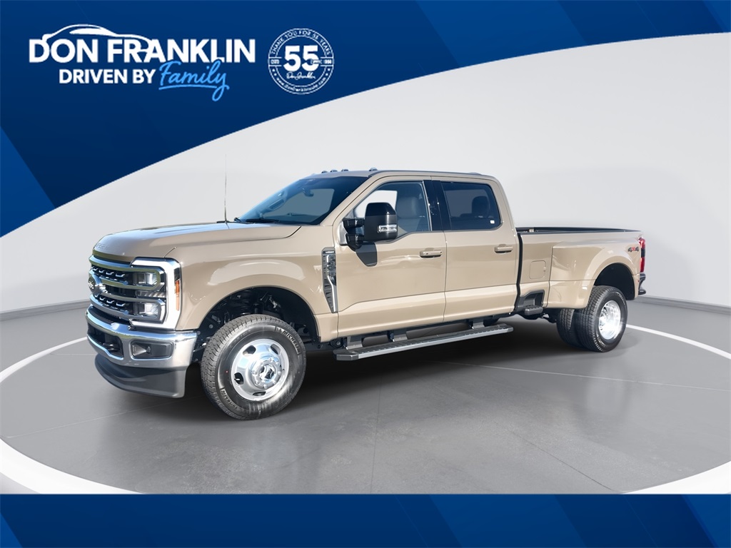 2026 Ford F-350 Super Duty Lariat's photo