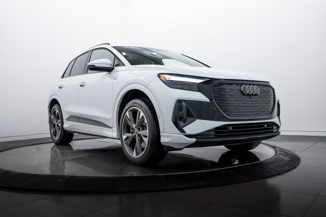2024 Audi Q4 e-tron Premium Plus's photo