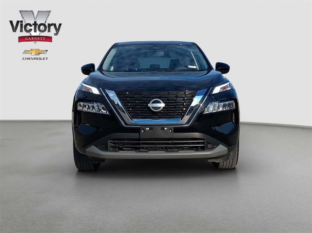 Used 2023 Nissan Rogue SV with VIN JN8BT3BAXPW426748 for sale in Kansas City