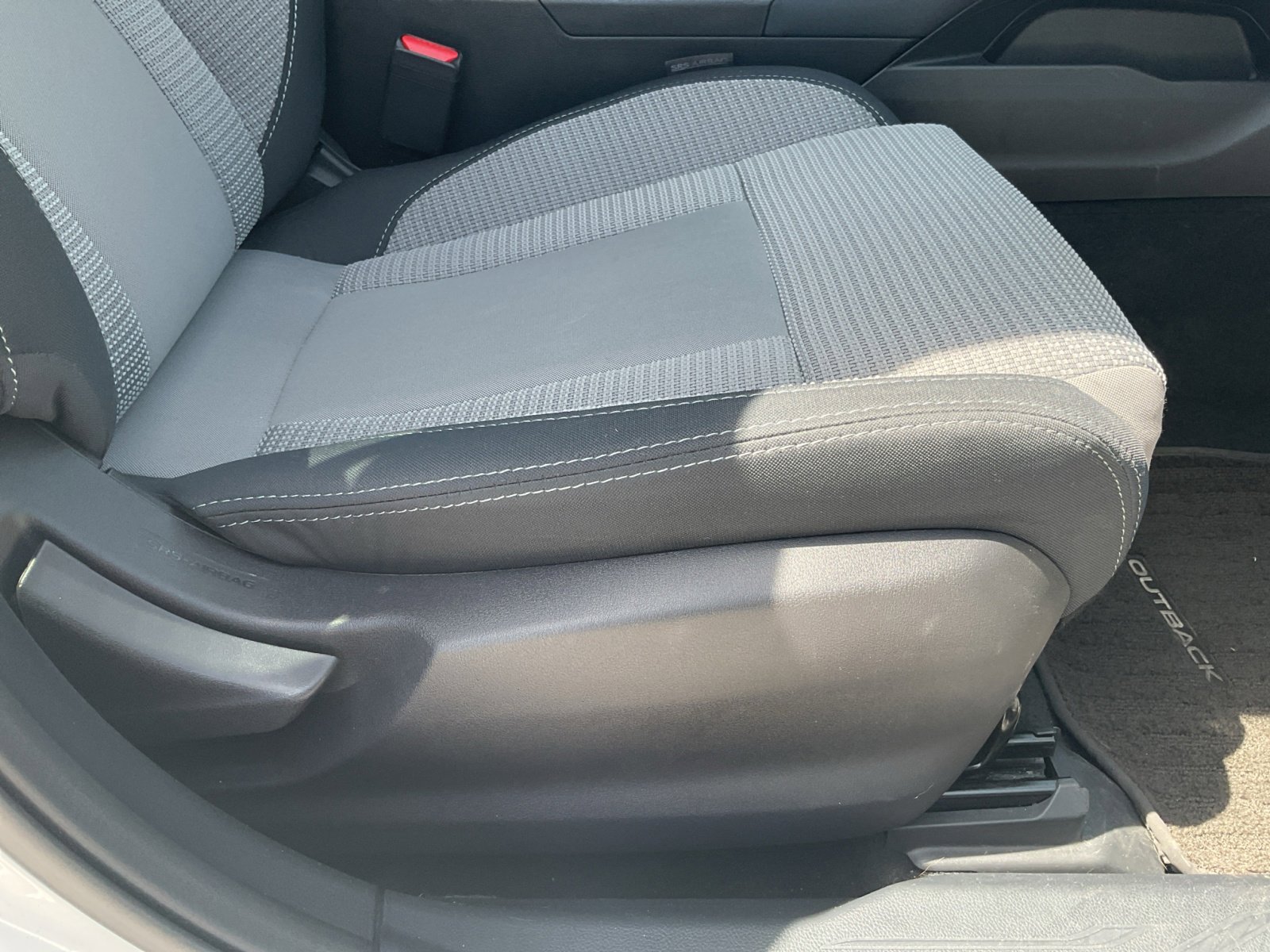 2023 Subaru Outback Premium photo 25