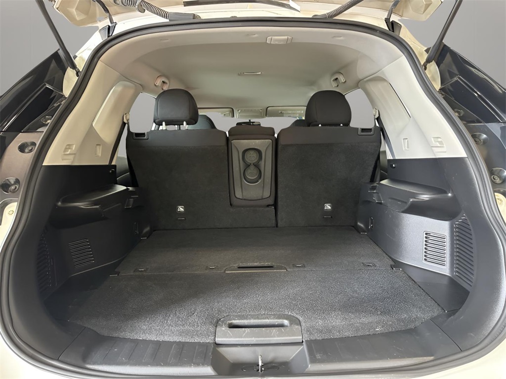 2017 Nissan Rogue S photo 8