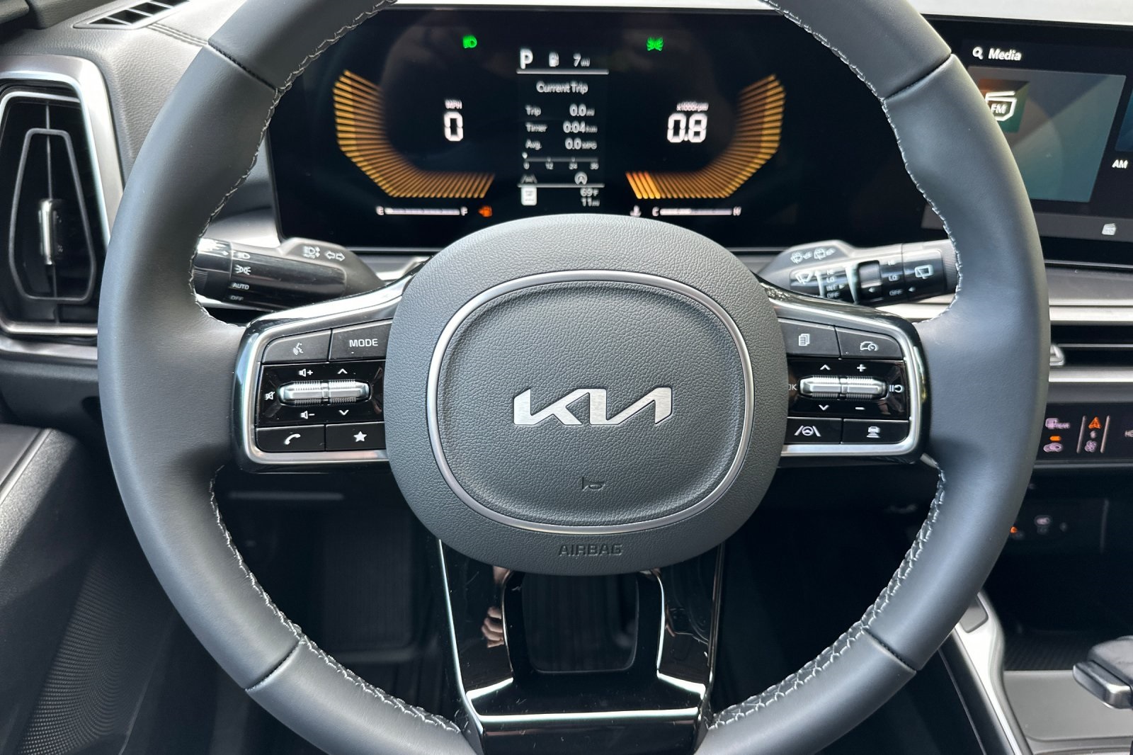 2025 Kia Sorento S photo 20