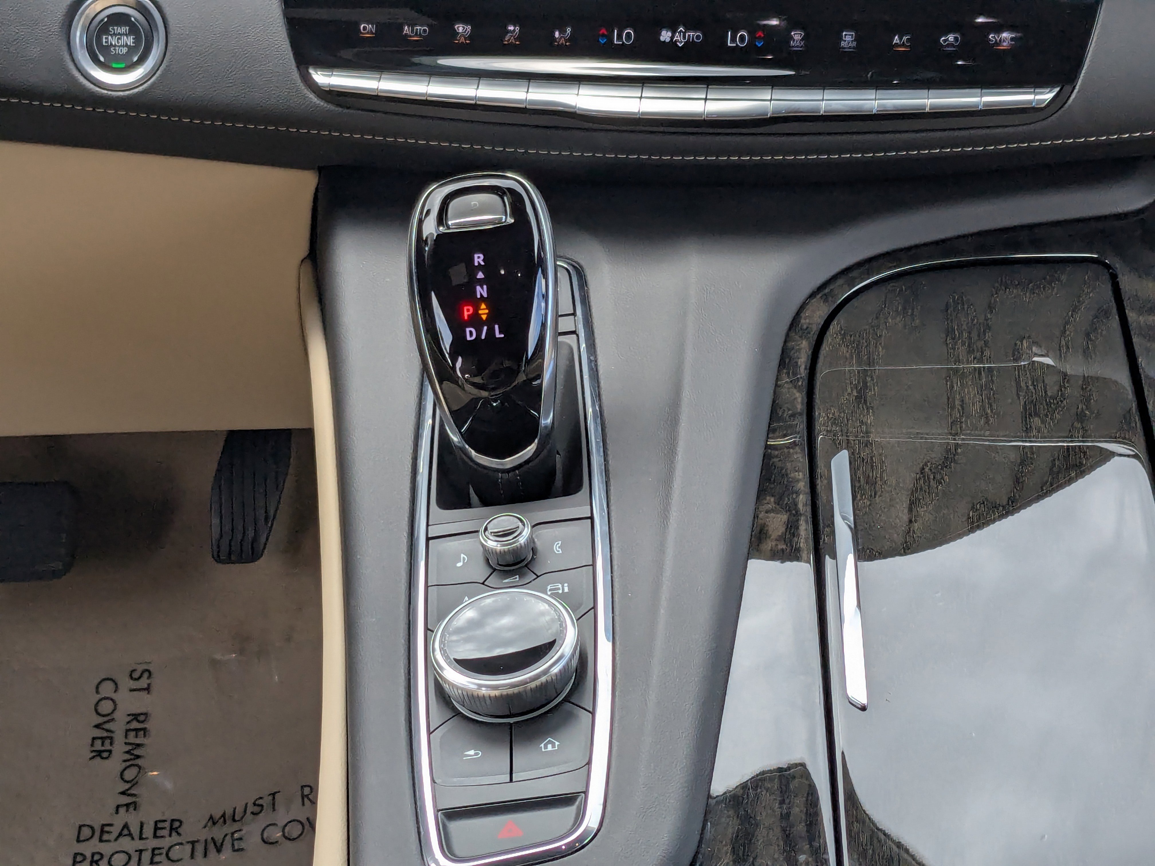 2024 Cadillac Escalade Premium Luxury photo 11