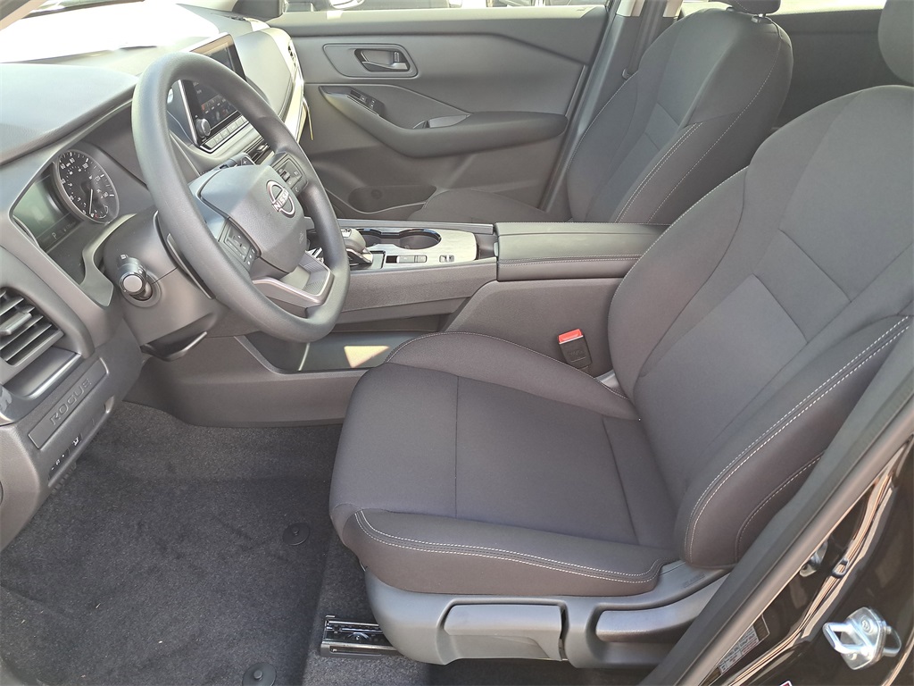 2026 Nissan Rogue S photo 19