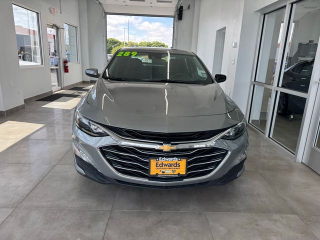 2025 Chevrolet Malibu 1LT photo 3