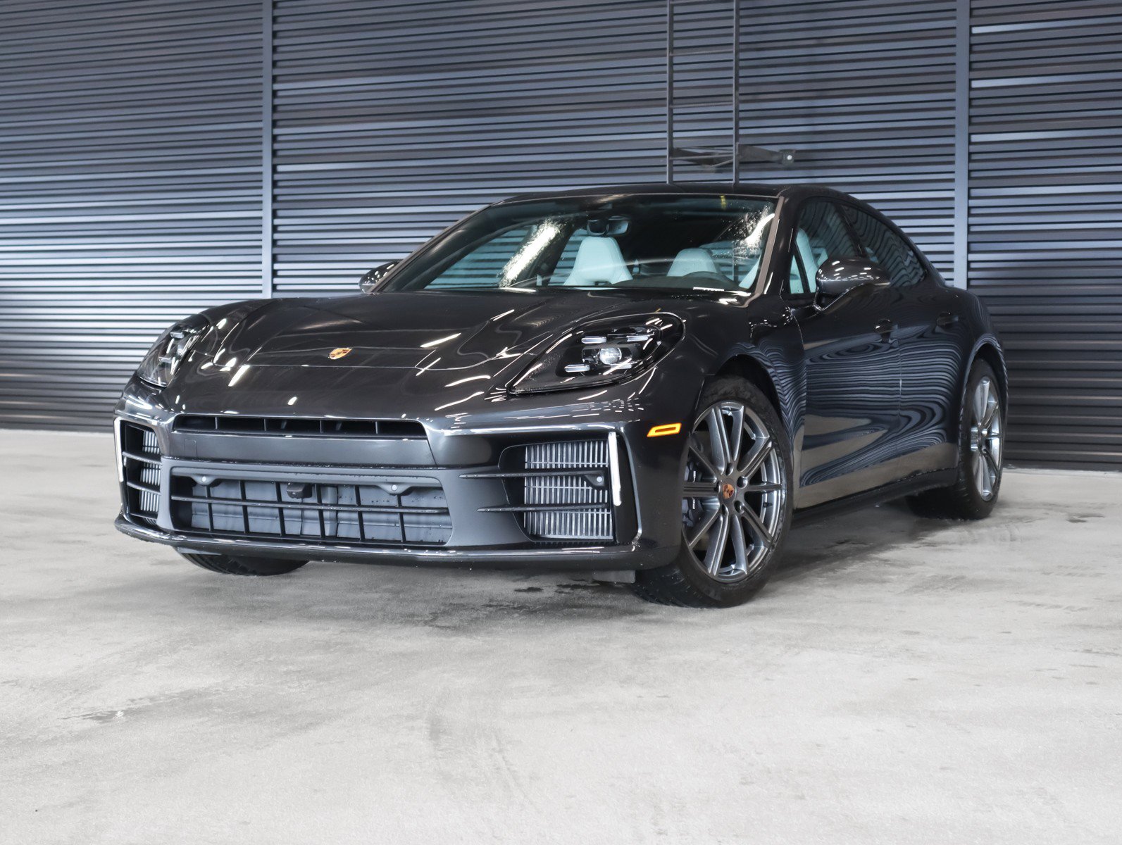 2026 Porsche Panamera Base